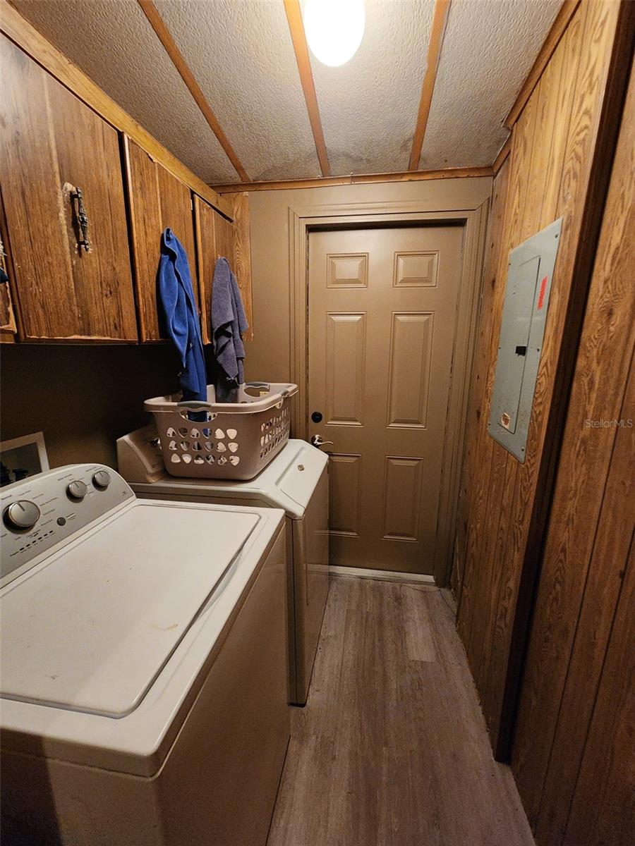 Image 14 of 20 For 2380 Shepherd Avenue