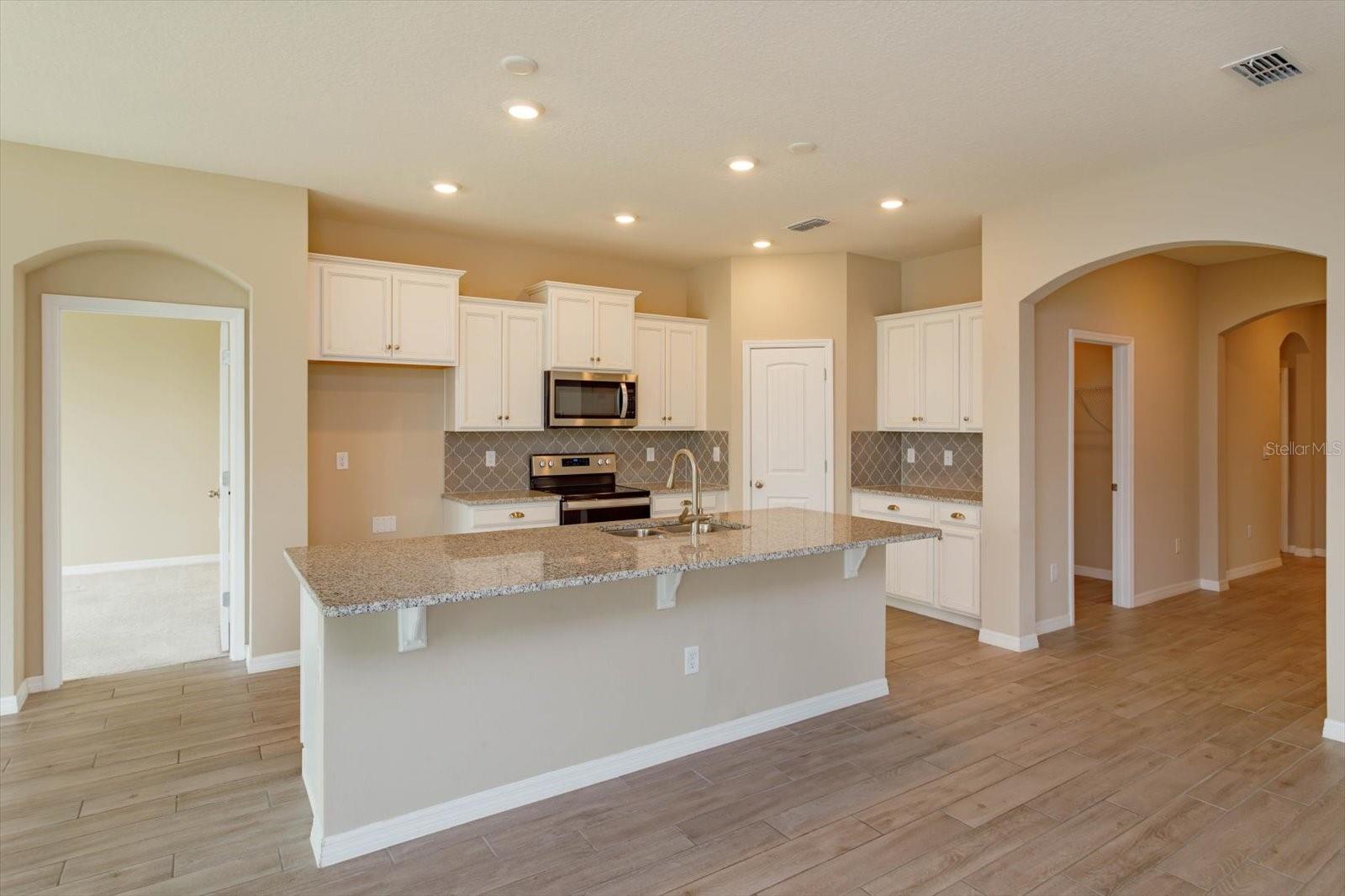 Image 7 of 26 For 14436 Topaghan Way
