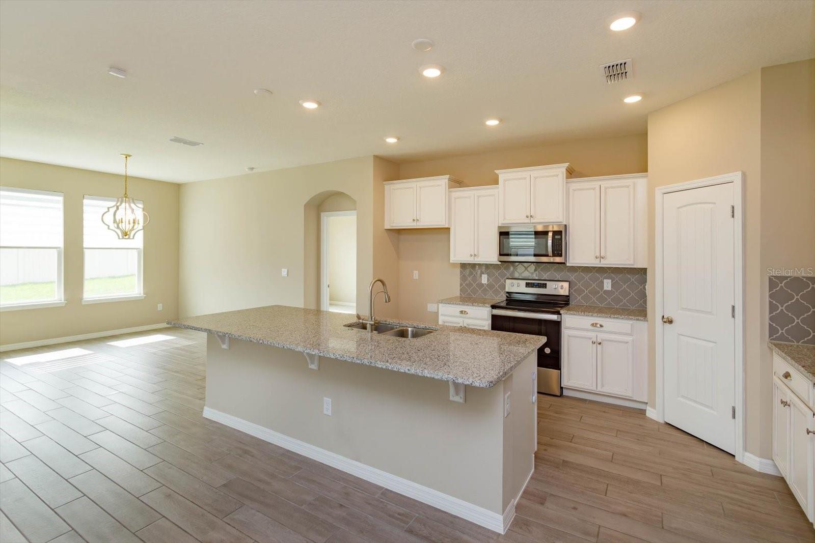 Image 9 of 26 For 14436 Topaghan Way