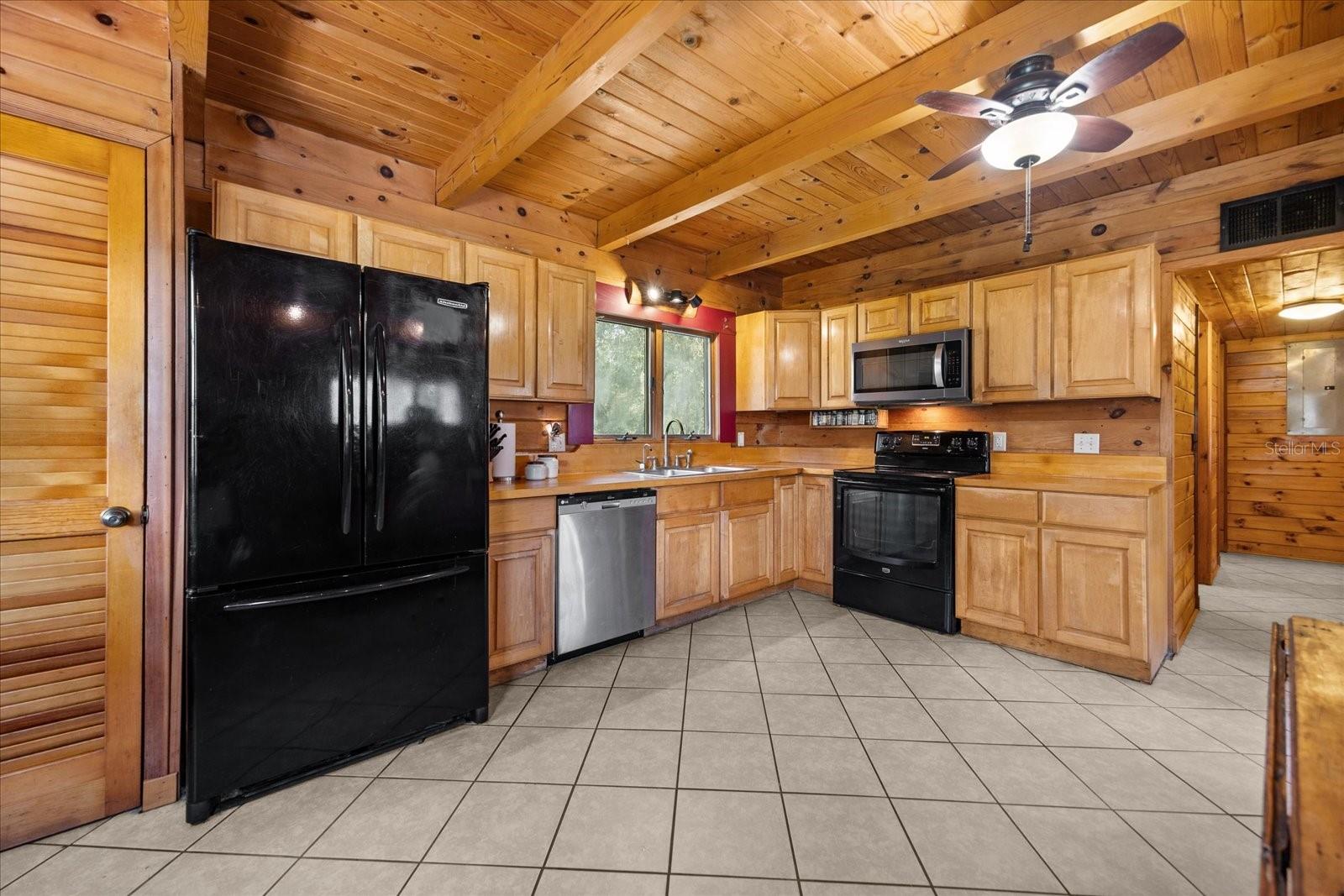 Image 11 of 50 For 22519 Robbins Road