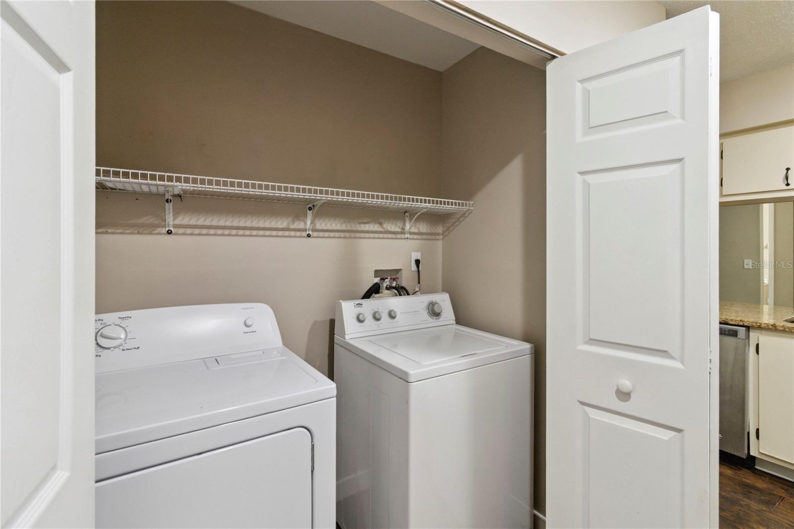 Image 13 of 27 For 662 Kenwick Circle 202