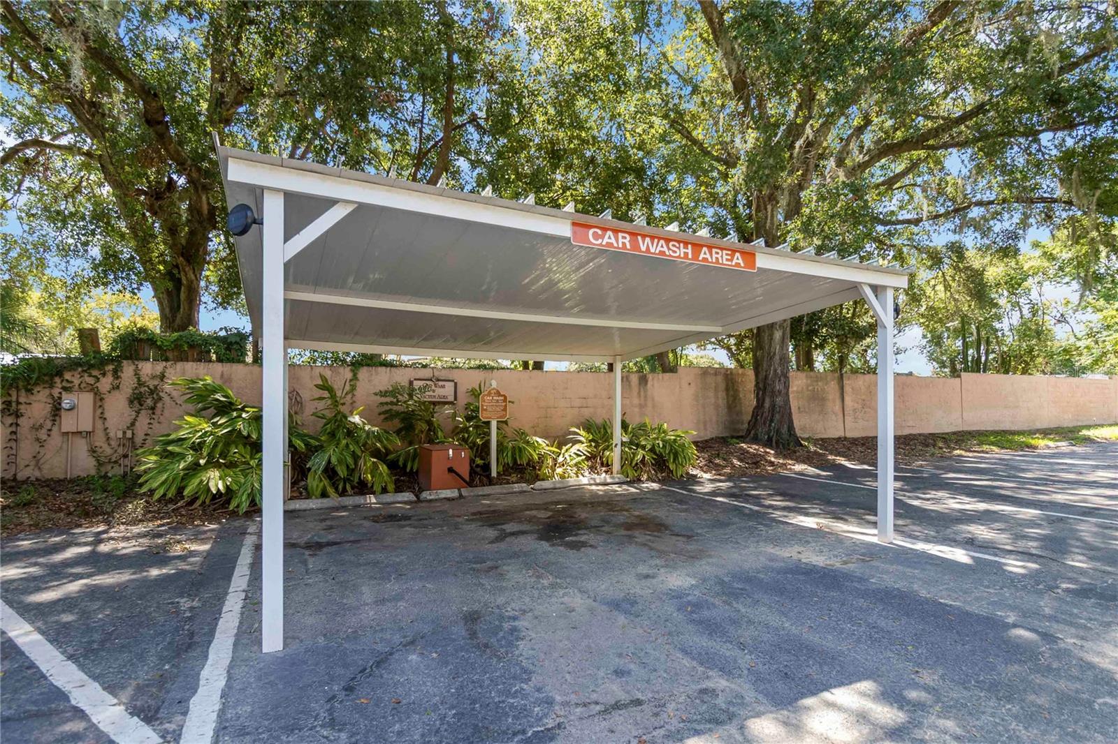 Image 26 of 27 For 662 Kenwick Circle 202