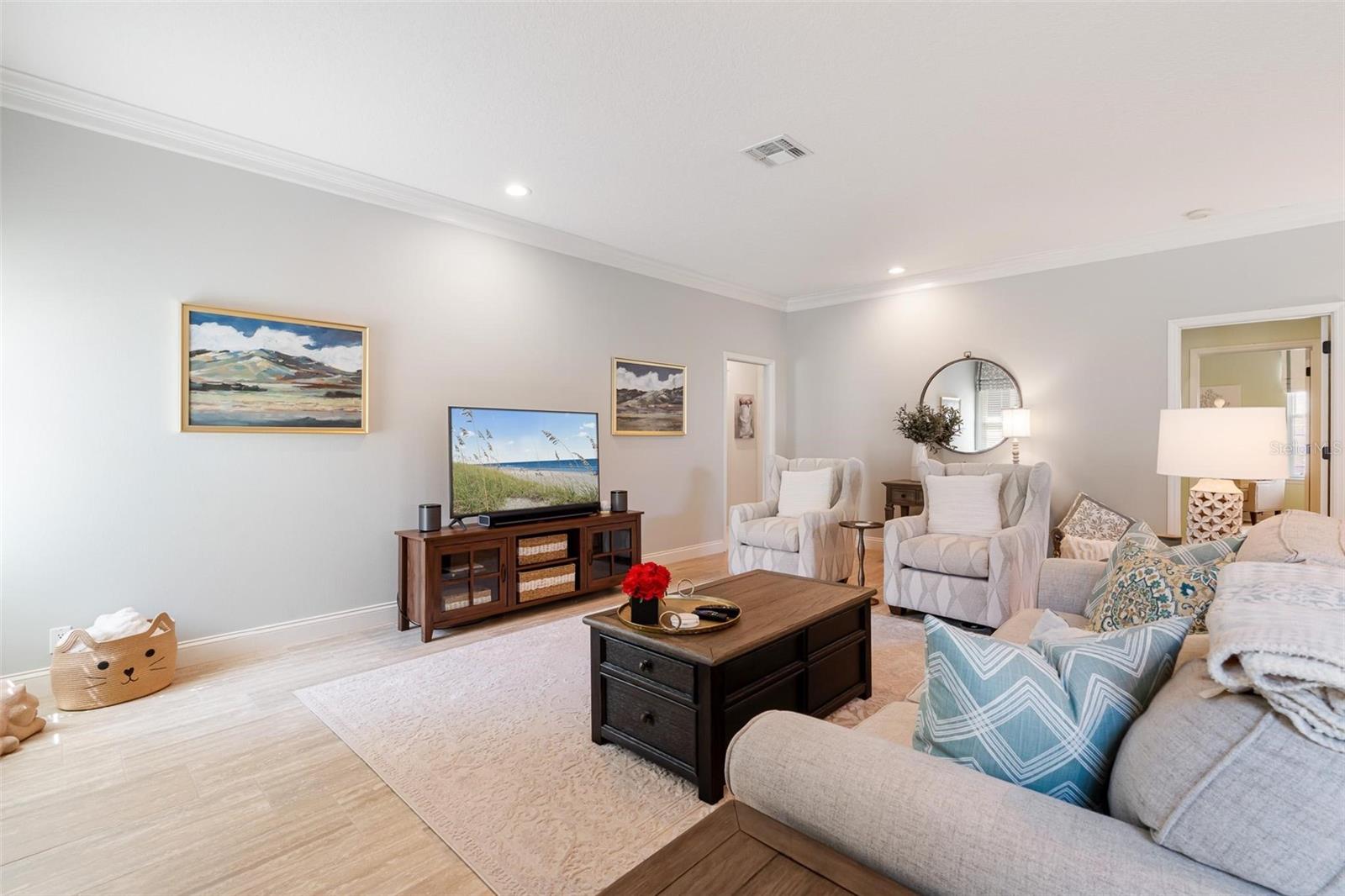 Image 6 of 43 For 2621 Queen Mary Place