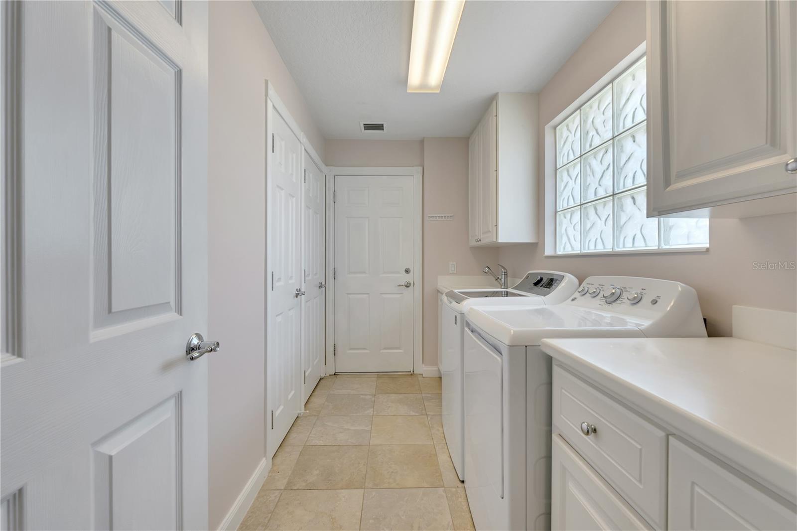 Image 7 of 61 For 11753 Fan Tail Lane