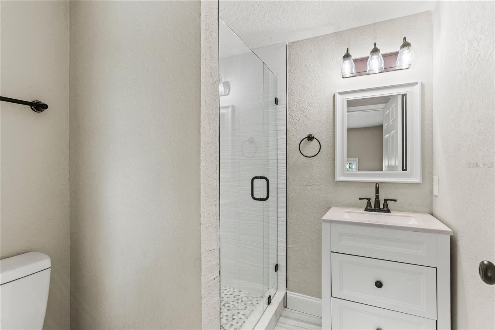 Image 16 of 23 For 840 Bethune Drive