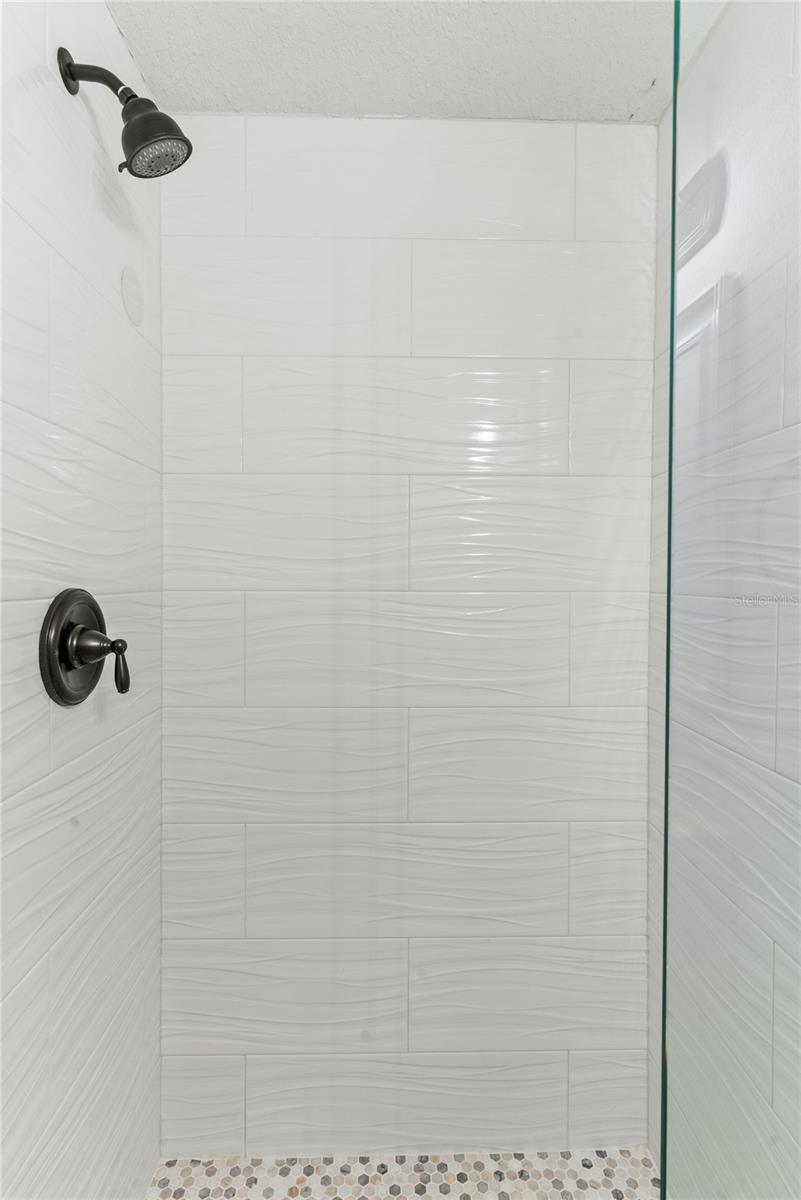 Image 17 of 23 For 840 Bethune Drive