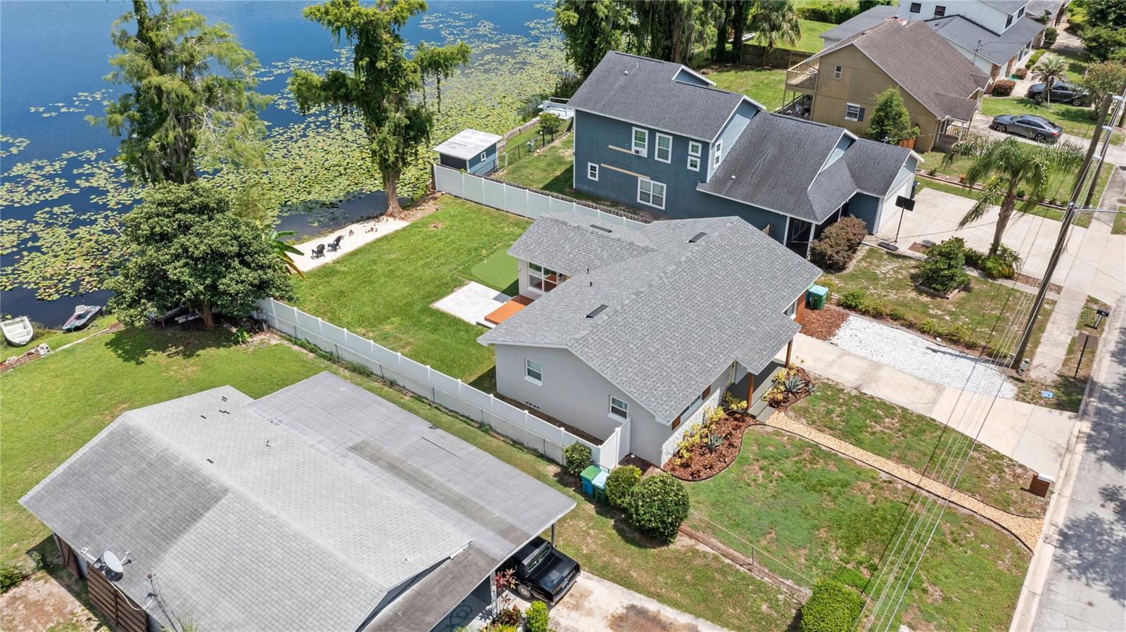 Image 5 of 23 For 840 Bethune Drive