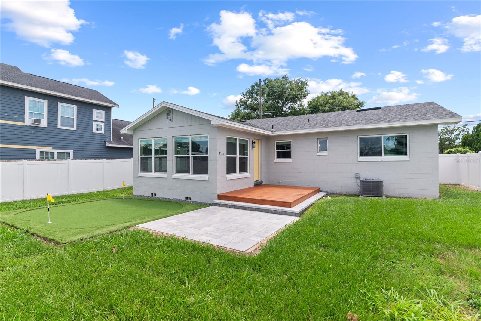 Image 8 of 23 For 840 Bethune Drive