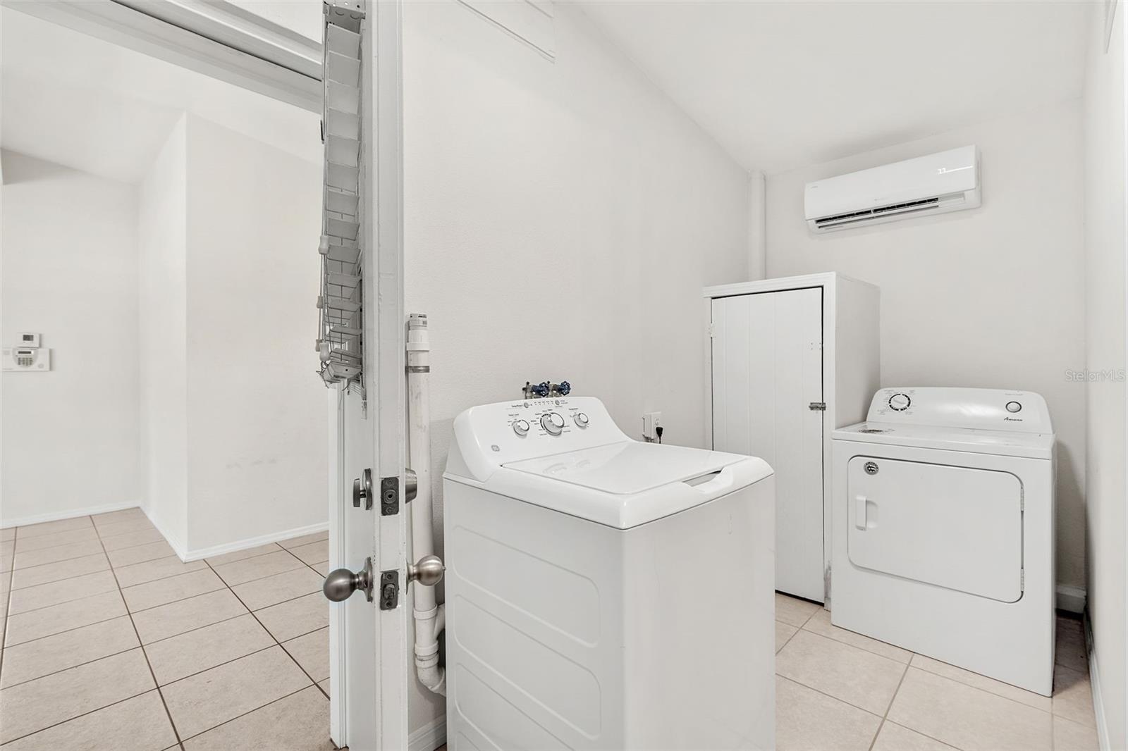 Image 18 of 23 For 165 Pinecrest Drive