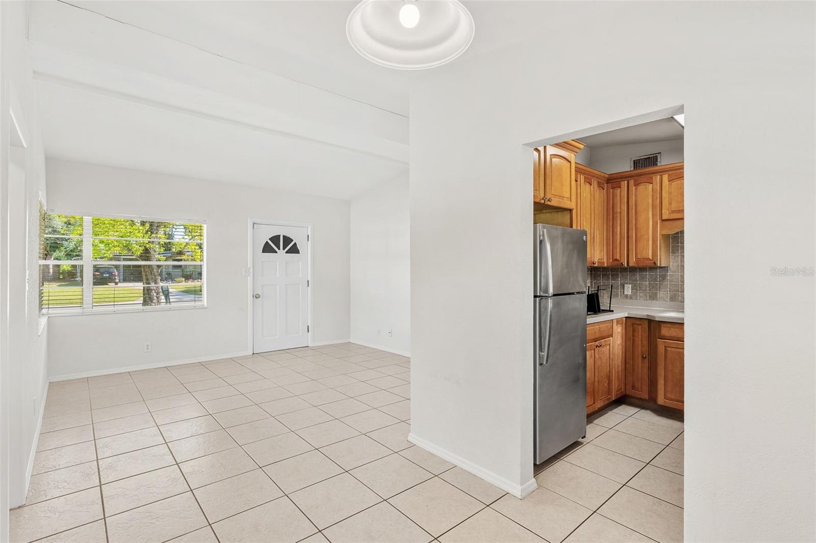 Image 5 of 23 For 165 Pinecrest Drive