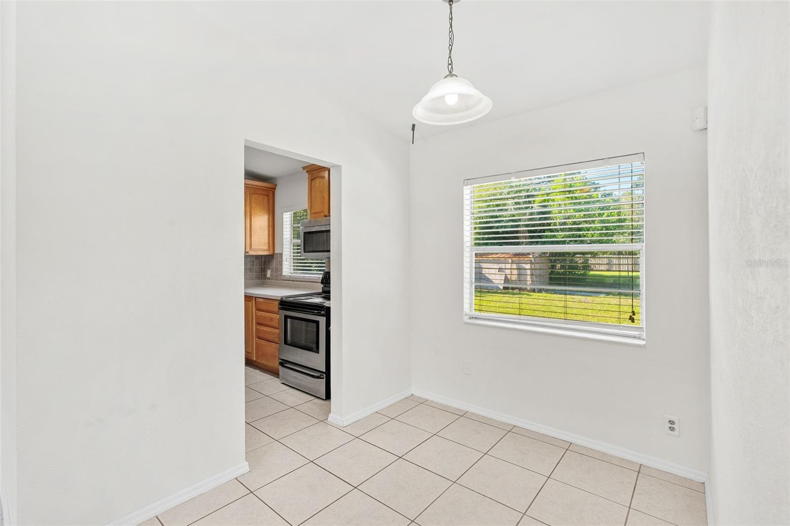 Image 6 of 23 For 165 Pinecrest Drive