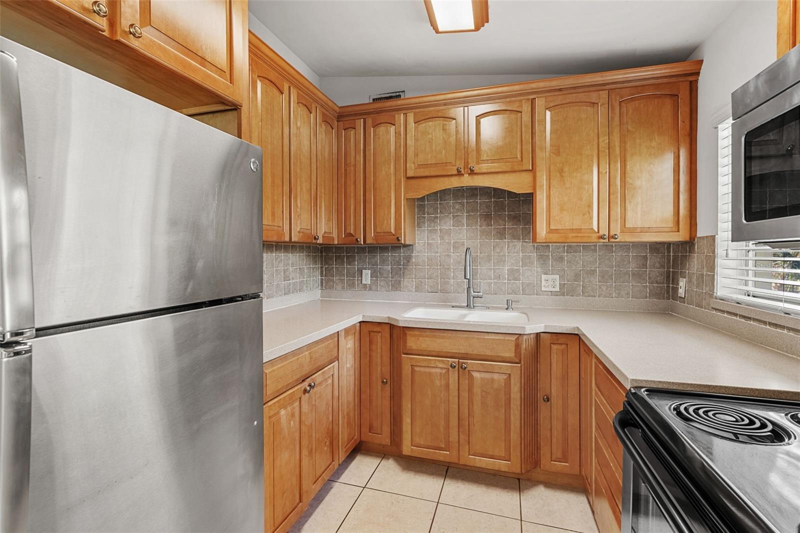 Image 7 of 23 For 165 Pinecrest Drive
