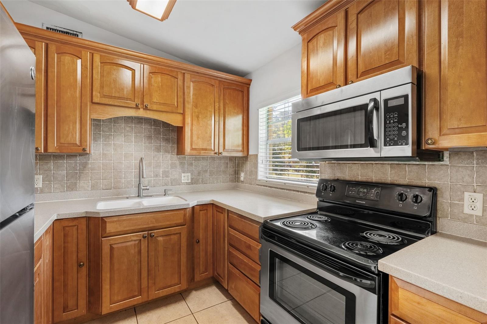 Image 9 of 23 For 165 Pinecrest Drive
