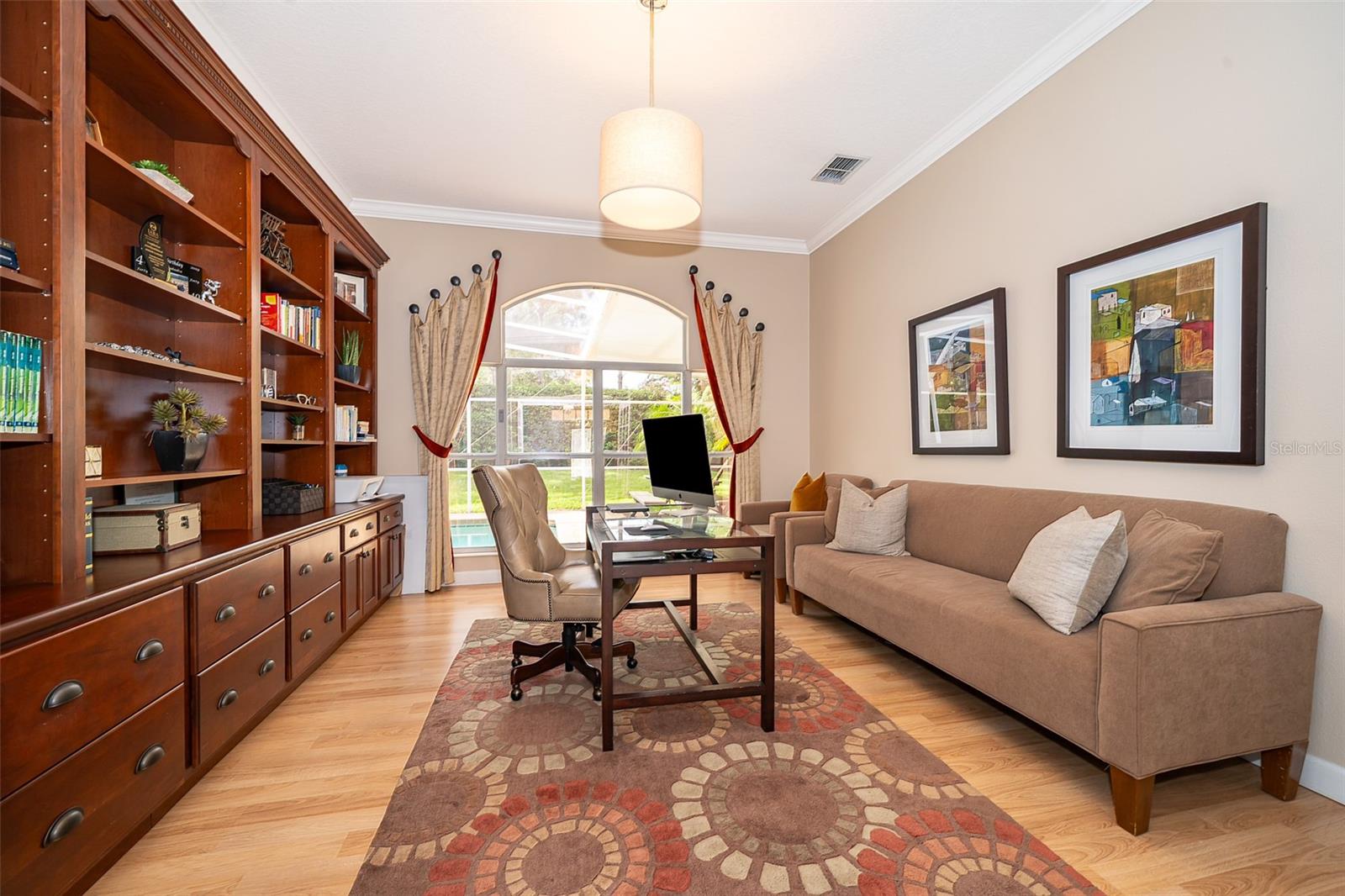 Image 10 of 52 For 9439 Westover Club Circle