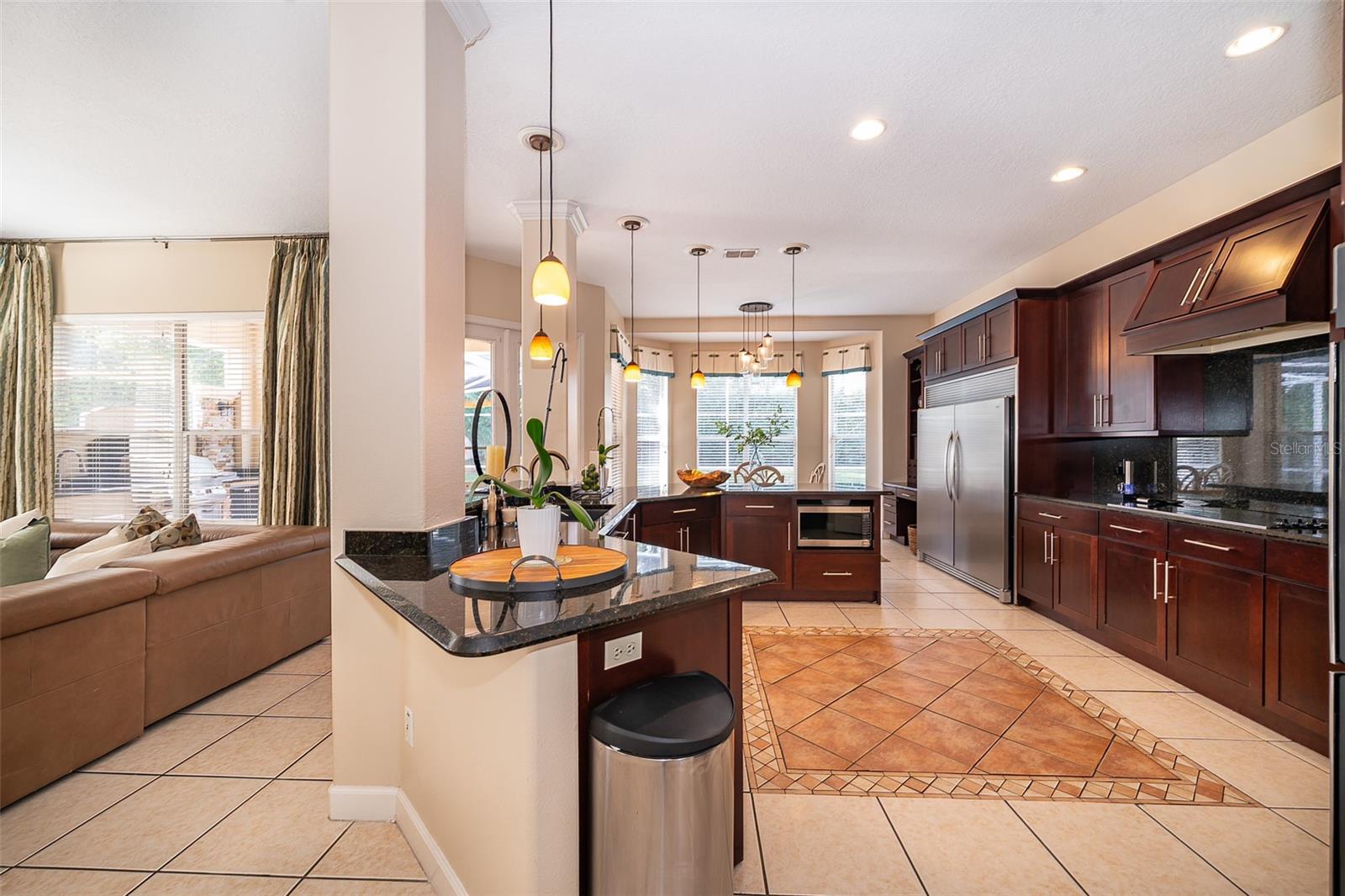 Image 21 of 52 For 9439 Westover Club Circle