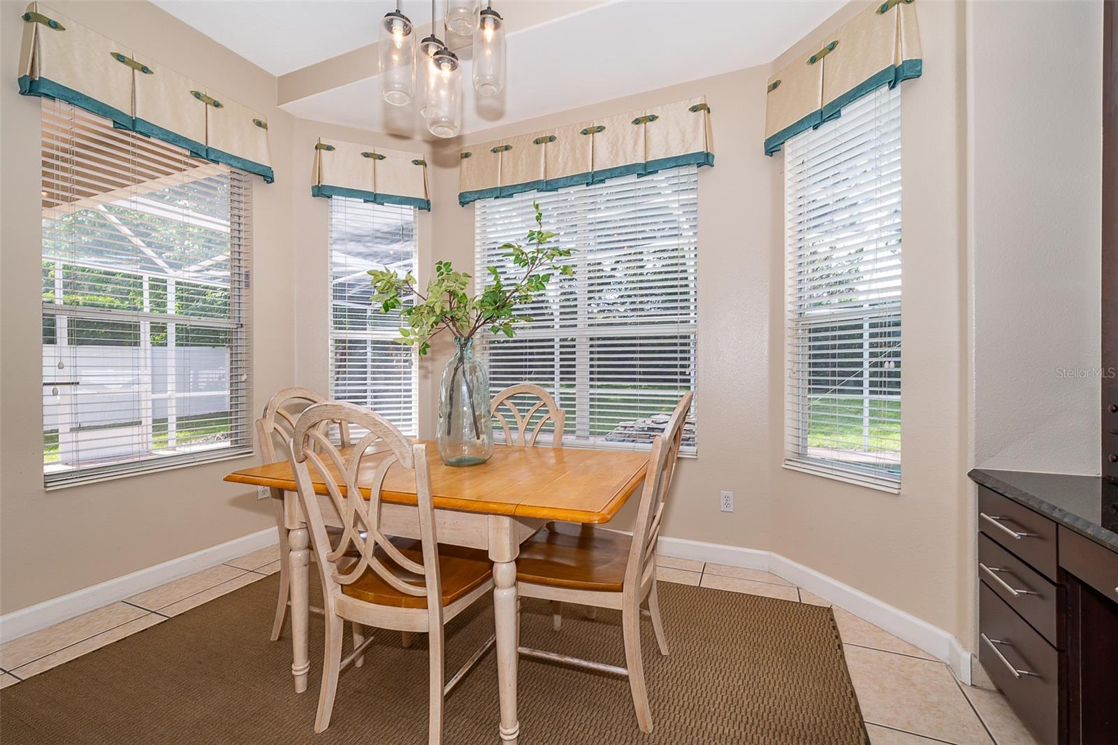 Image 22 of 52 For 9439 Westover Club Circle