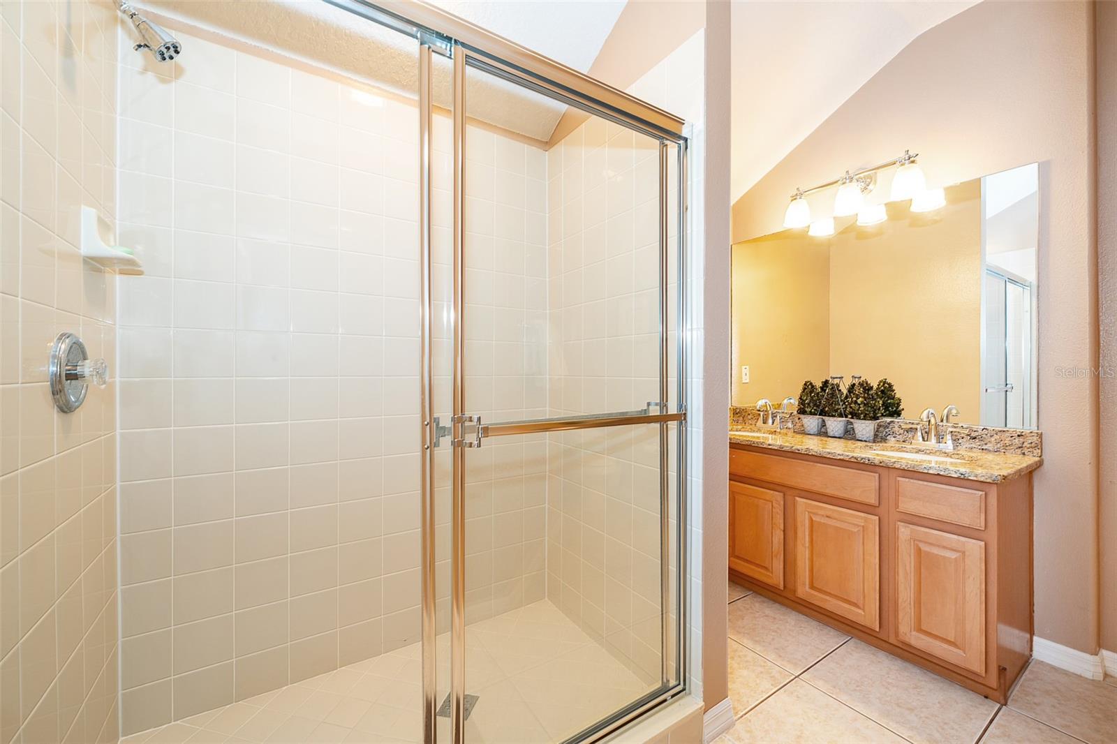 Image 33 of 52 For 9439 Westover Club Circle