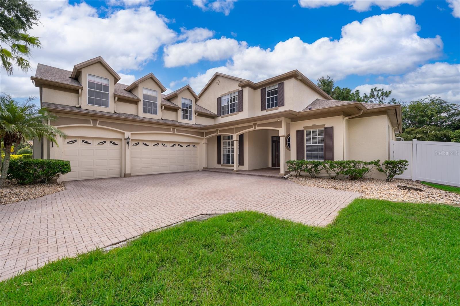 Image 4 of 52 For 9439 Westover Club Circle