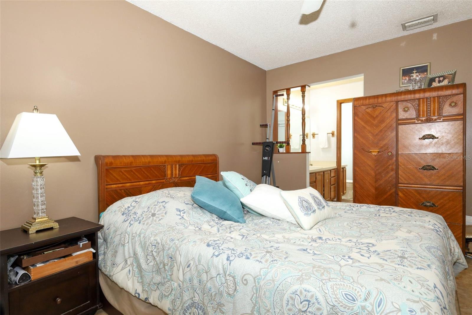 Image 17 of 34 For 2203 Tipperary Court 1080