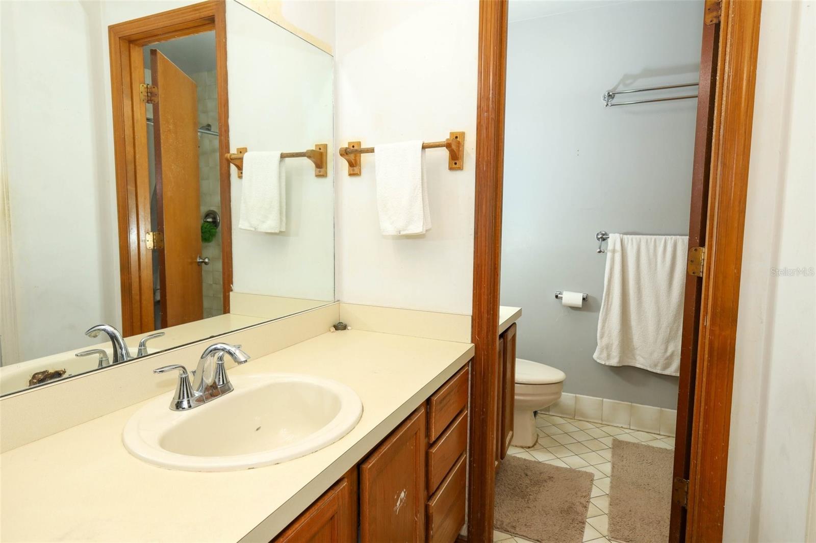 Image 19 of 34 For 2203 Tipperary Court 1080