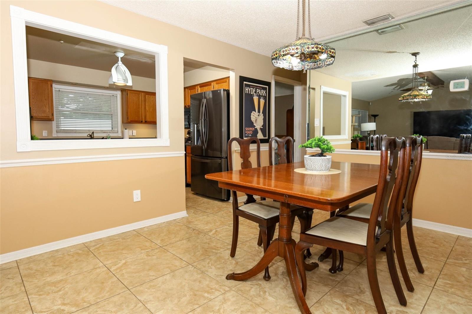Image 7 of 34 For 2203 Tipperary Court 1080
