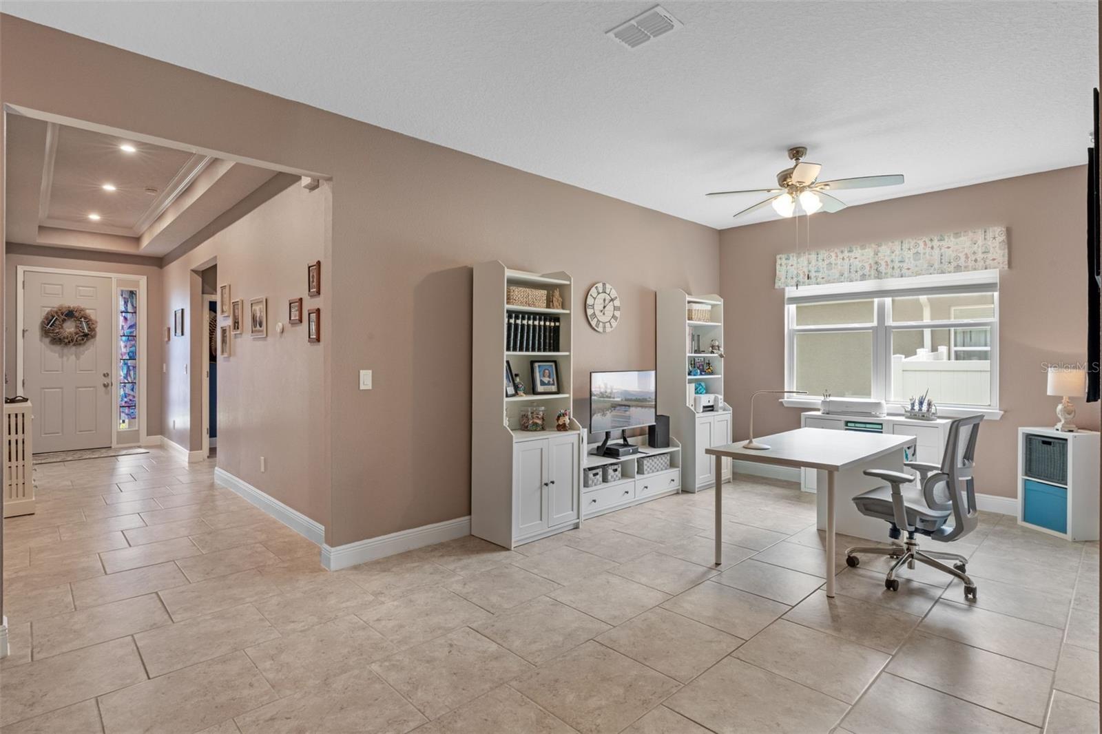 Image 19 of 46 For 2327 Palmetum Loop