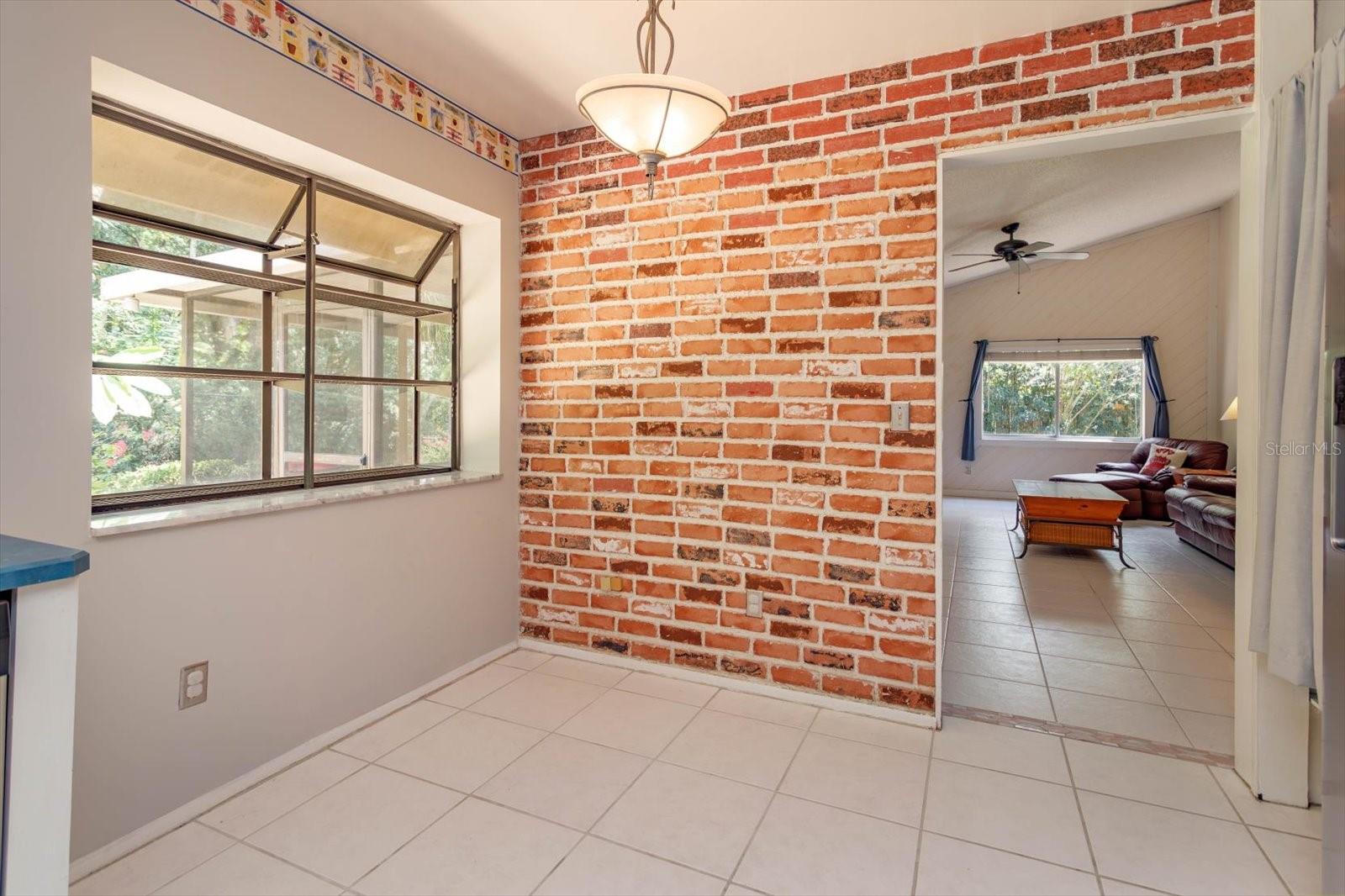 Image 13 of 34 For 1671 Avalon Boulevard