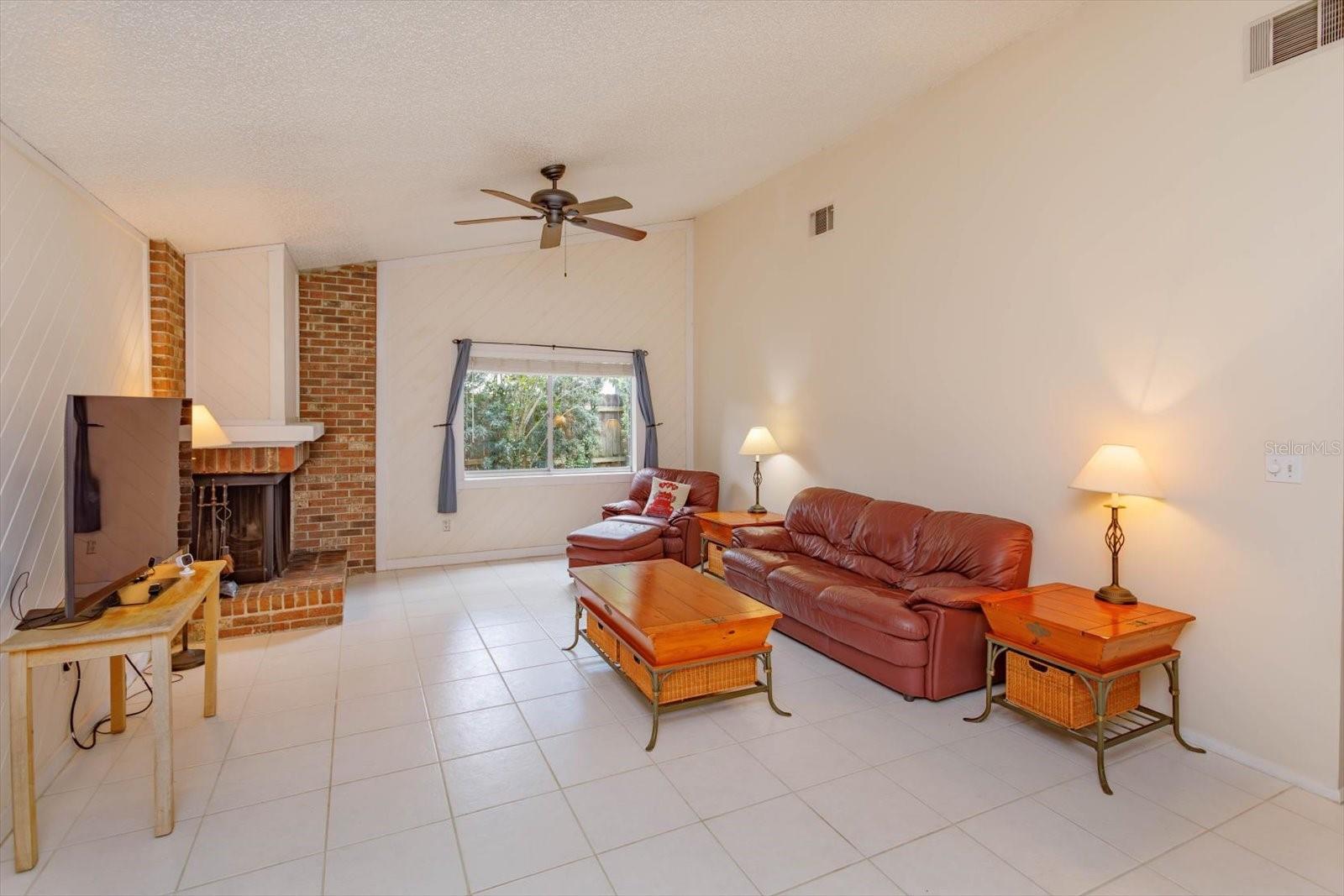 Image 7 of 34 For 1671 Avalon Boulevard