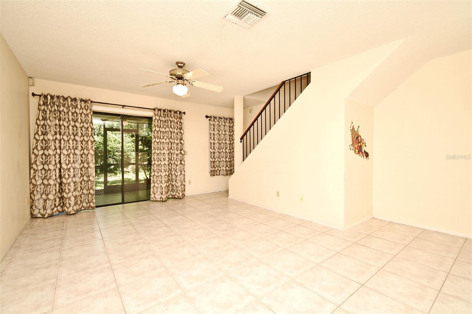 Image 10 of 31 For 517 Northbridge Drive