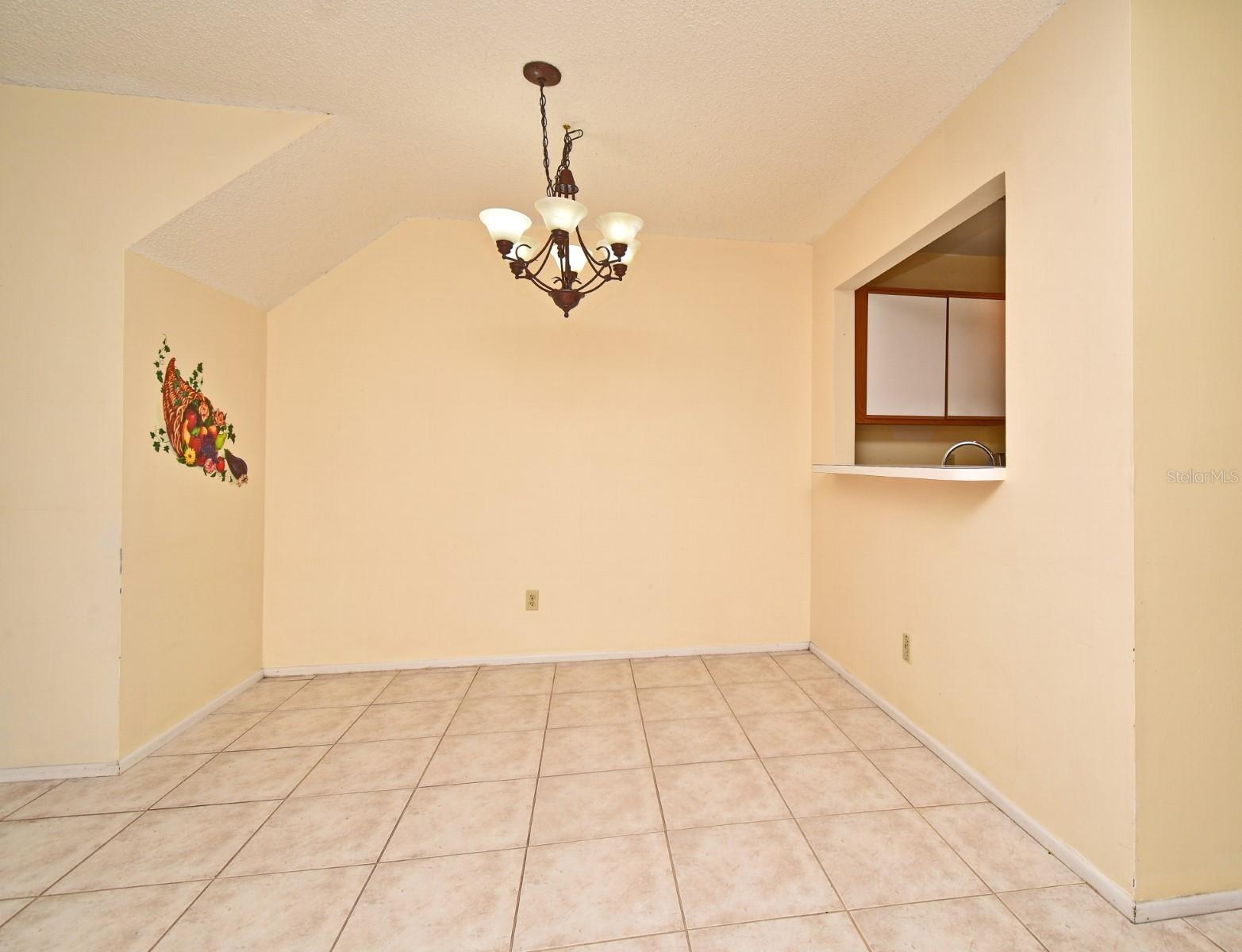 Image 11 of 31 For 517 Northbridge Drive