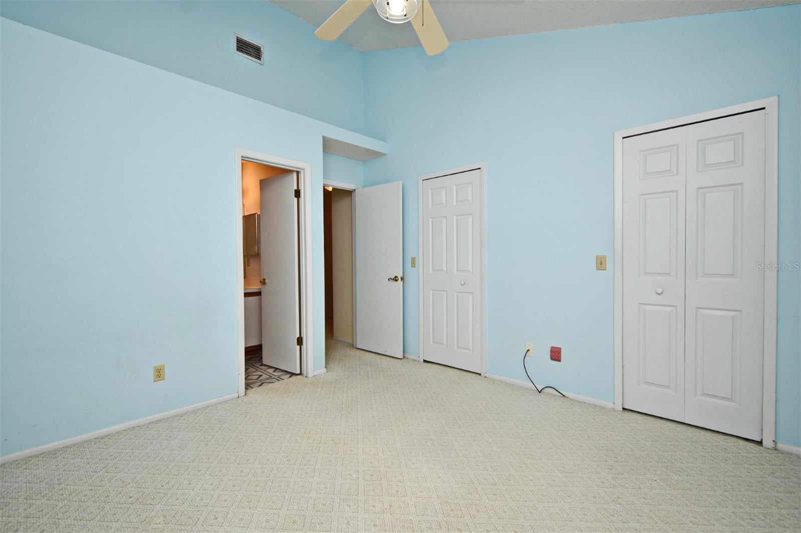 Image 17 of 31 For 517 Northbridge Drive