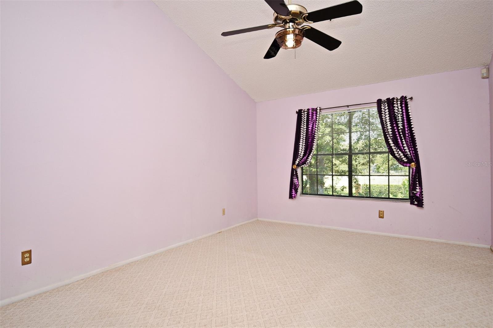 Image 22 of 31 For 517 Northbridge Drive