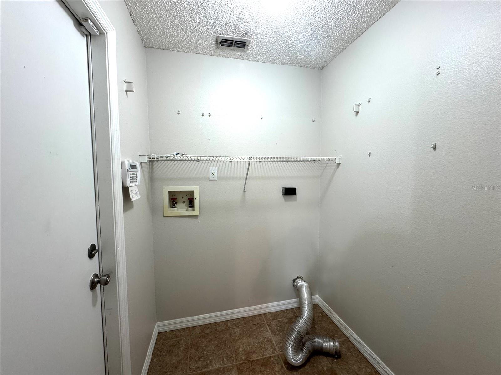 Image 12 of 28 For 2728 Corrigan Drive