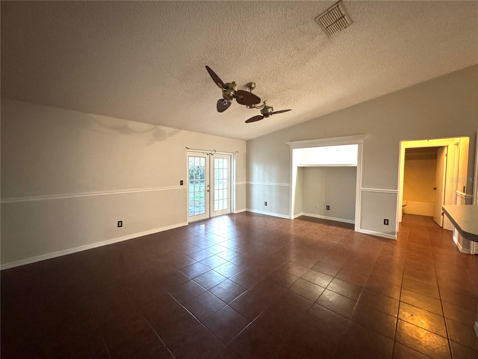 Image 14 of 28 For 2728 Corrigan Drive
