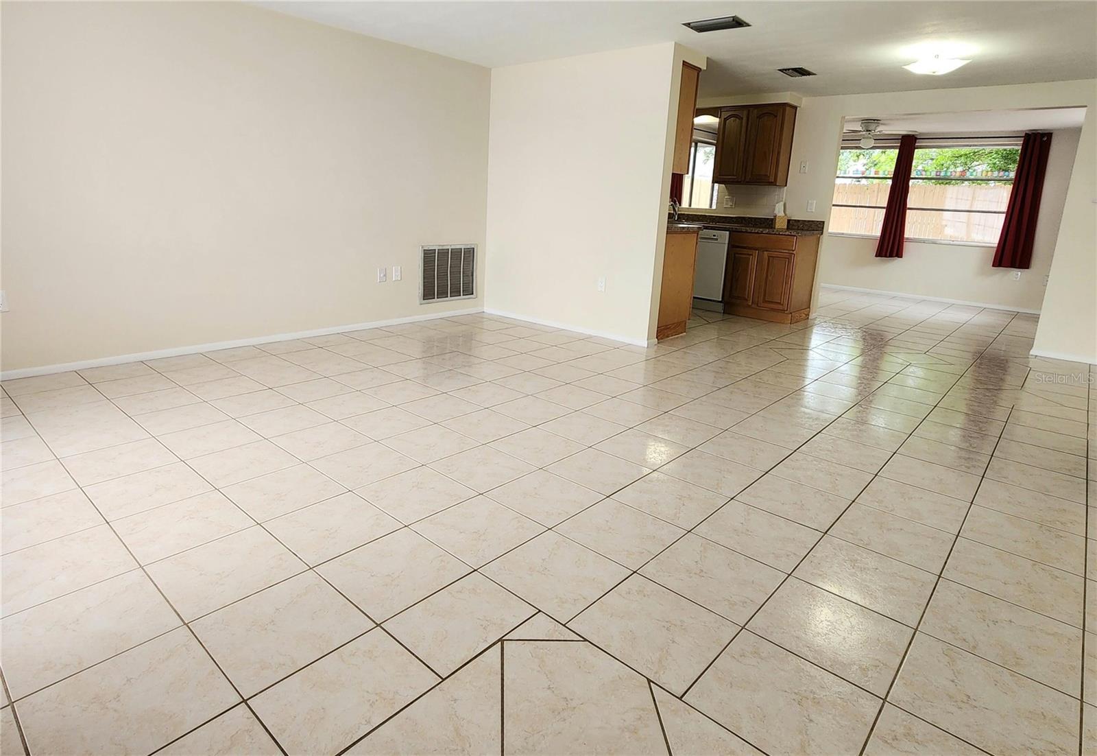 Image 3 of 17 For 11120 White Oak Lane