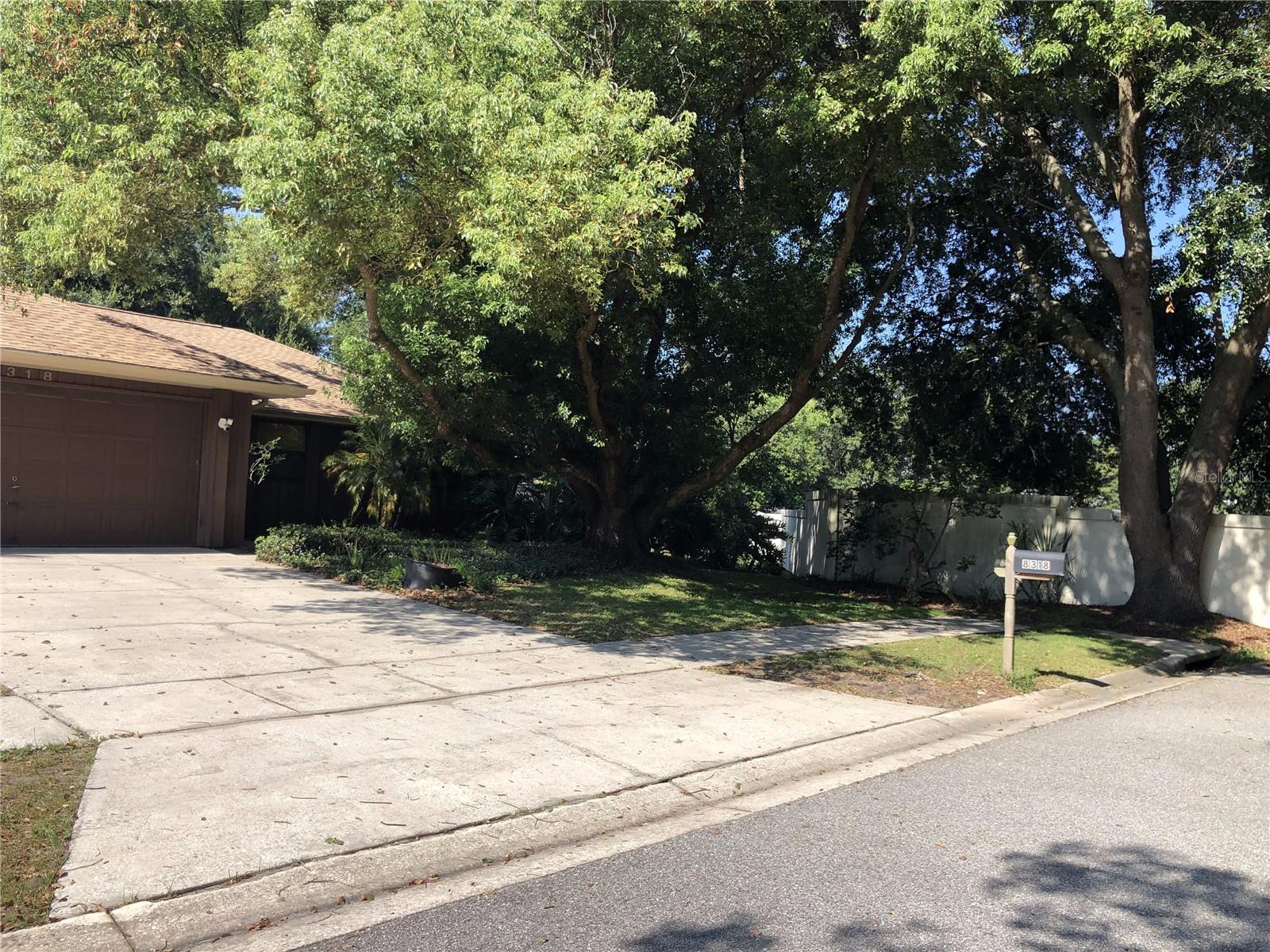 Image 22 of 30 For 8318 Sugarmill Street