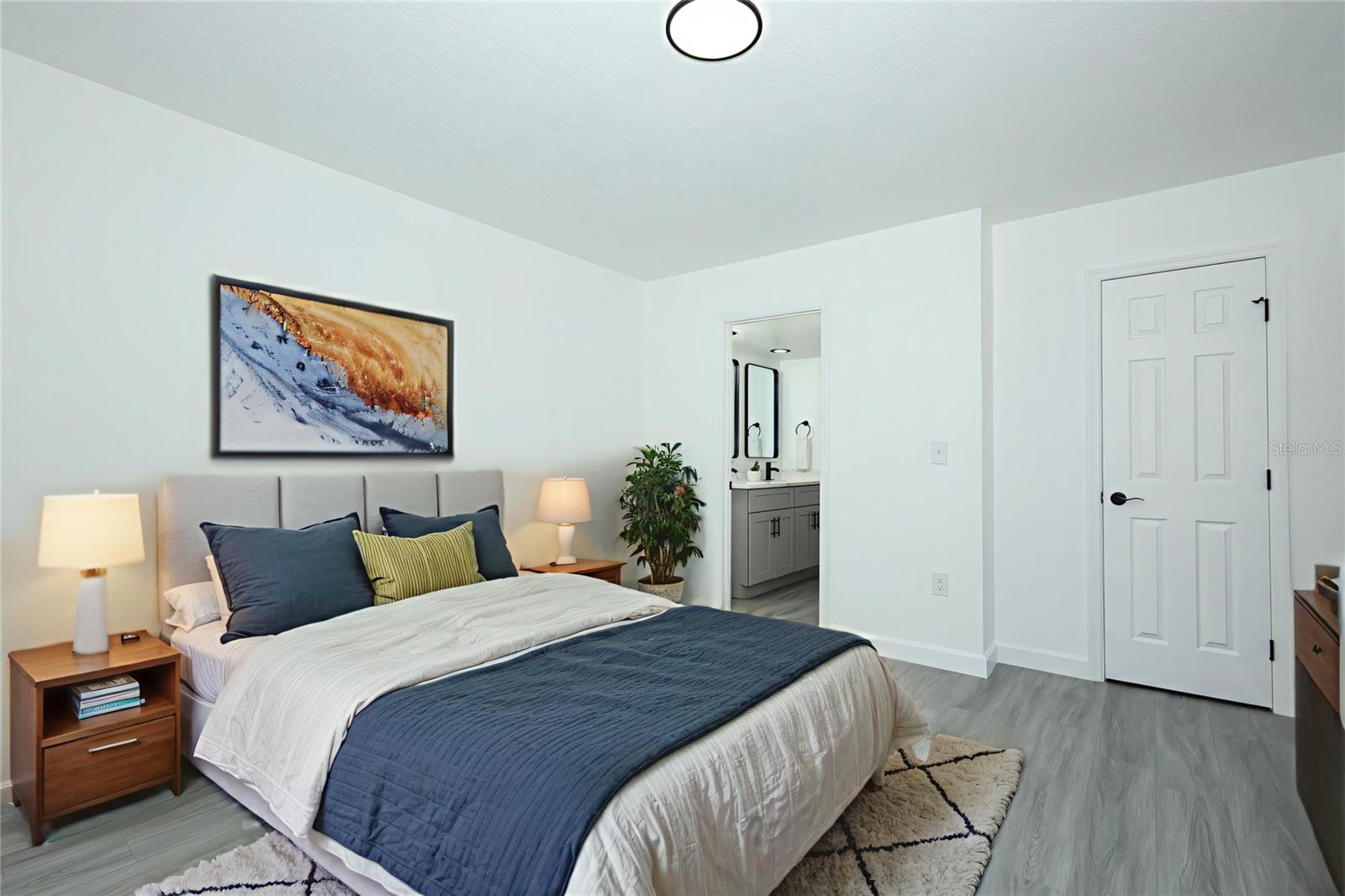 Image 13 of 34 For 5251 Brook Court 242