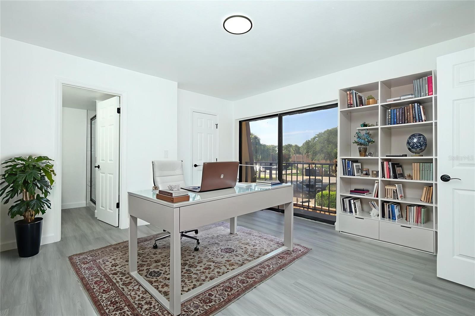 Image 15 of 34 For 5251 Brook Court 242