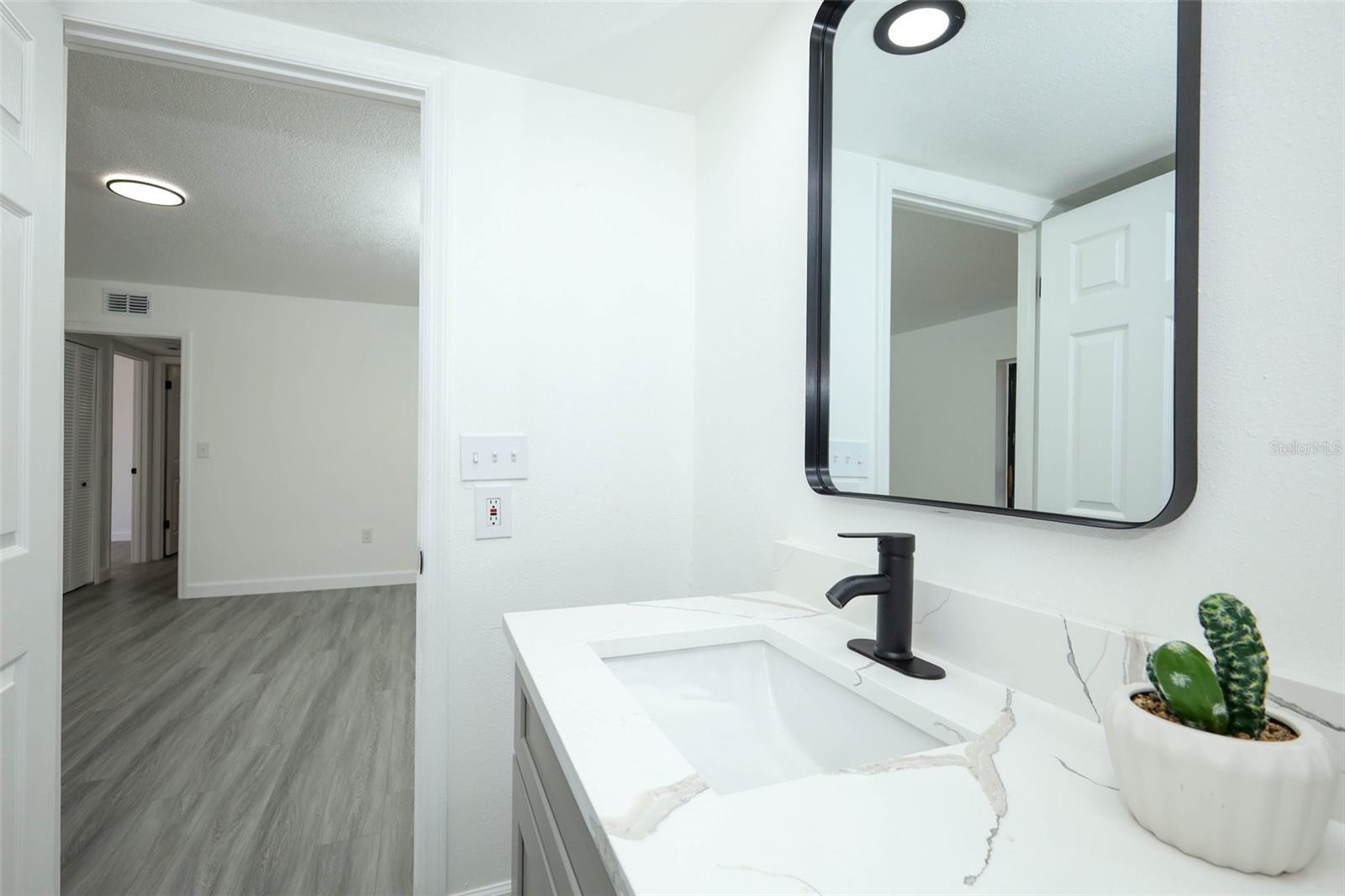 Image 18 of 34 For 5251 Brook Court 242
