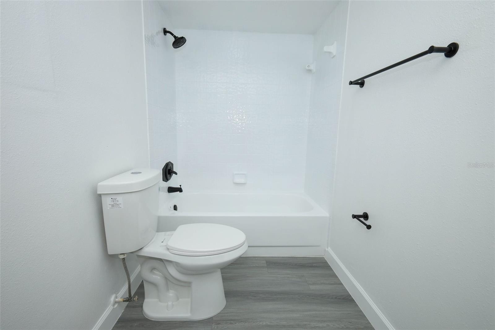 Image 24 of 34 For 5251 Brook Court 242