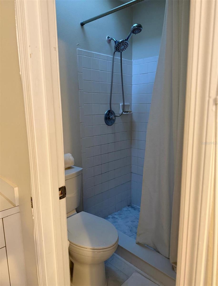 Image 23 of 32 For 12308 Shady Spring Way 107