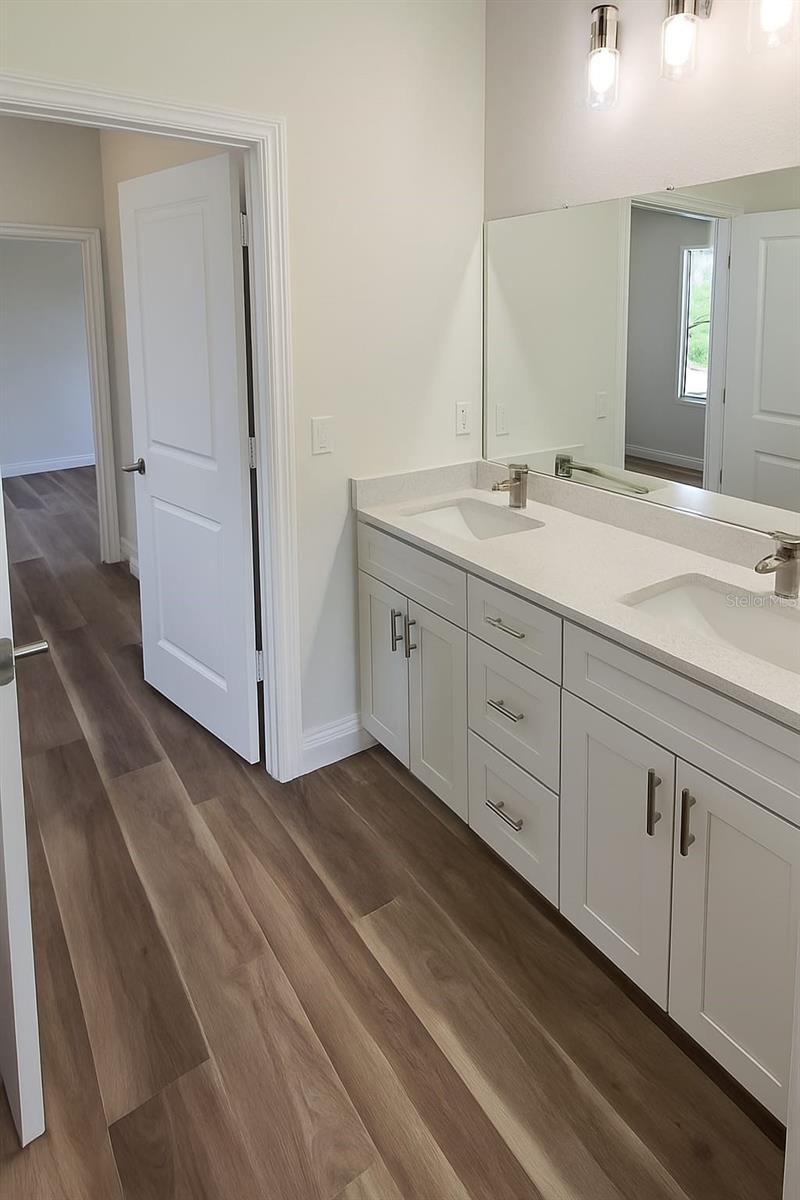 Image 10 of 13 For 16855 18th Avenue 16855