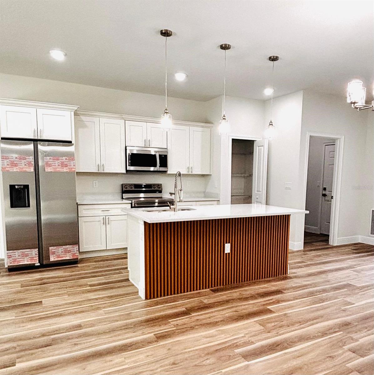 Image 2 of 13 For 16855 18th Avenue 16855