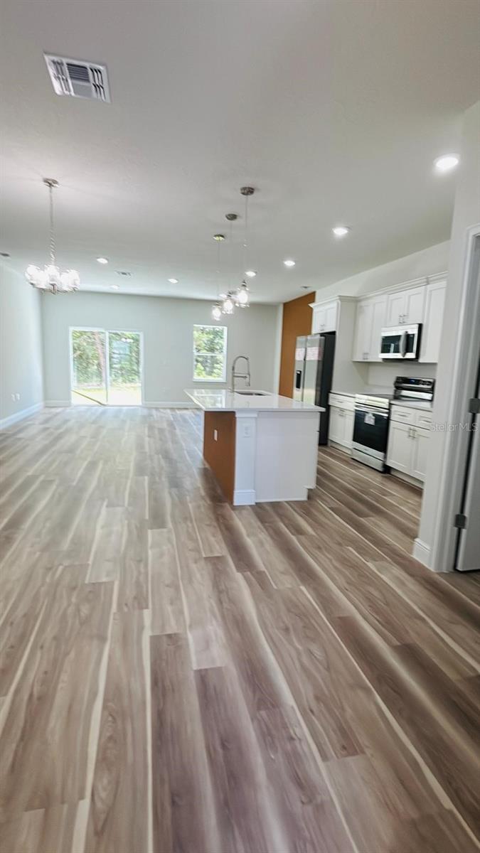 Image 4 of 13 For 16855 18th Avenue 16855
