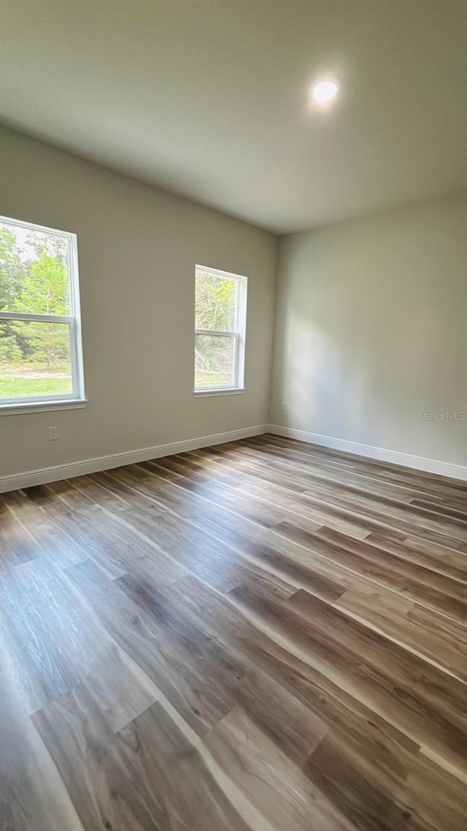 Image 7 of 13 For 16855 18th Avenue 16855