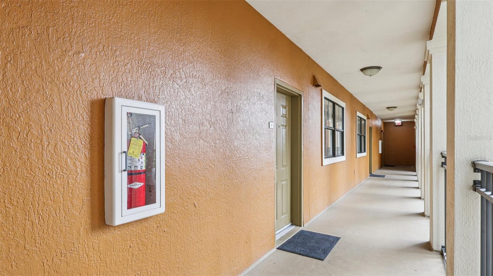 Image 32 of 34 For 12527 Floridays Resort Drive 410e