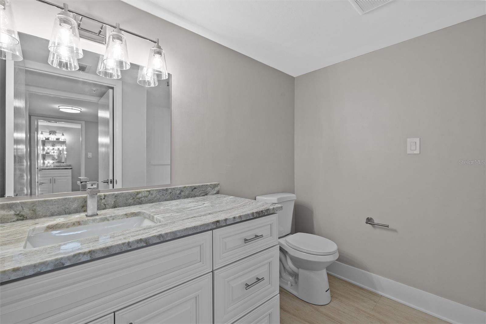Image 19 of 45 For 3301 Bayshore Boulevard 503