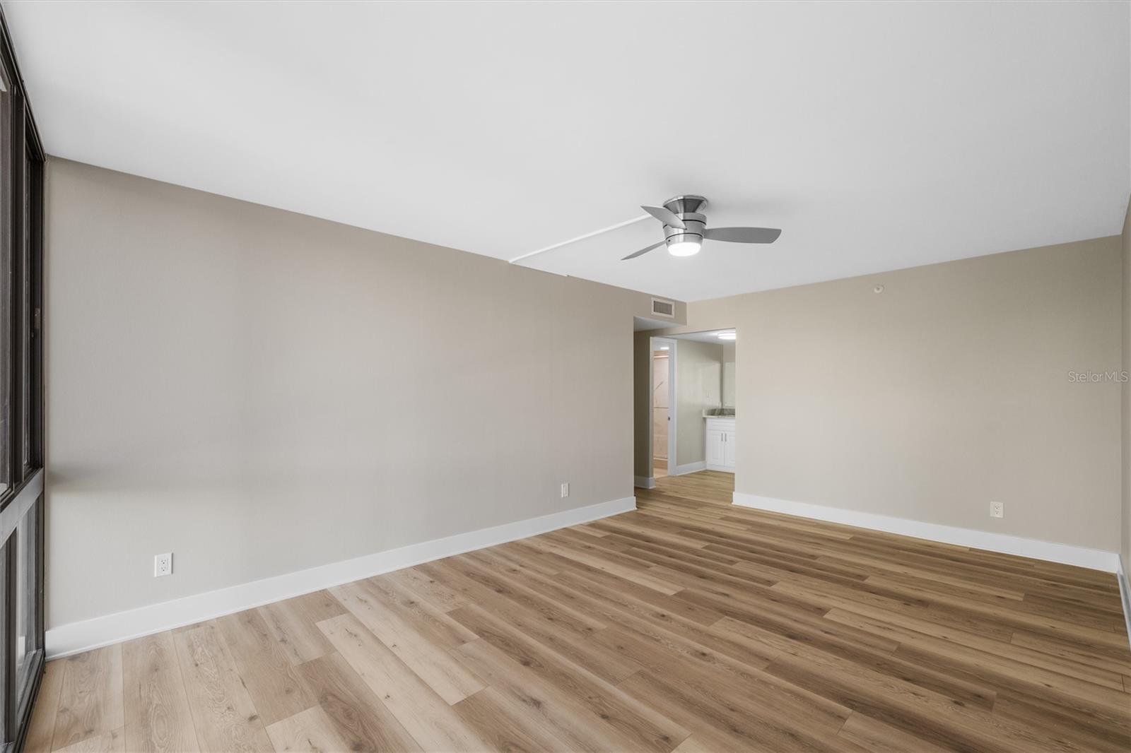 Image 21 of 45 For 3301 Bayshore Boulevard 503