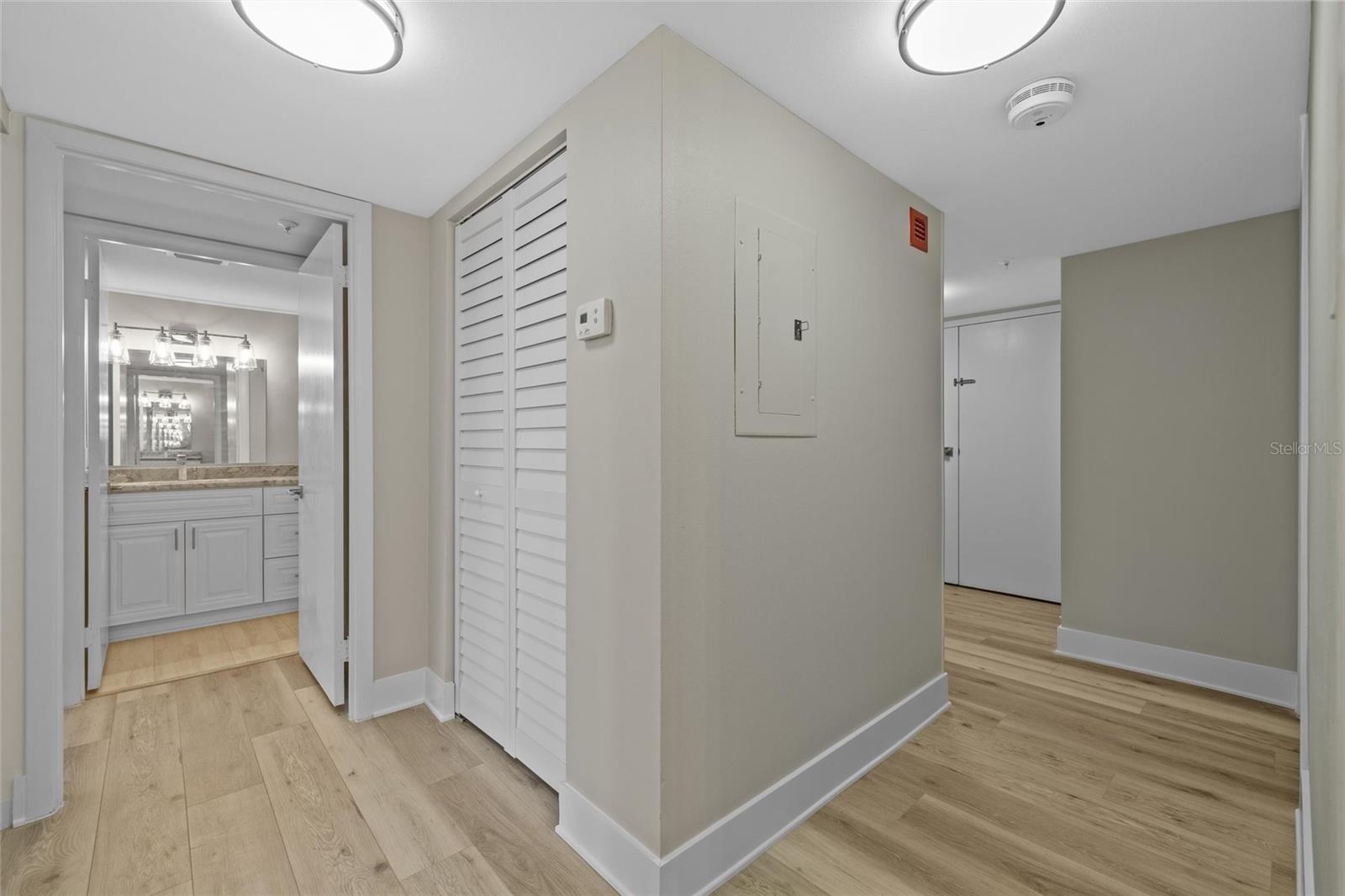 Image 26 of 45 For 3301 Bayshore Boulevard 503
