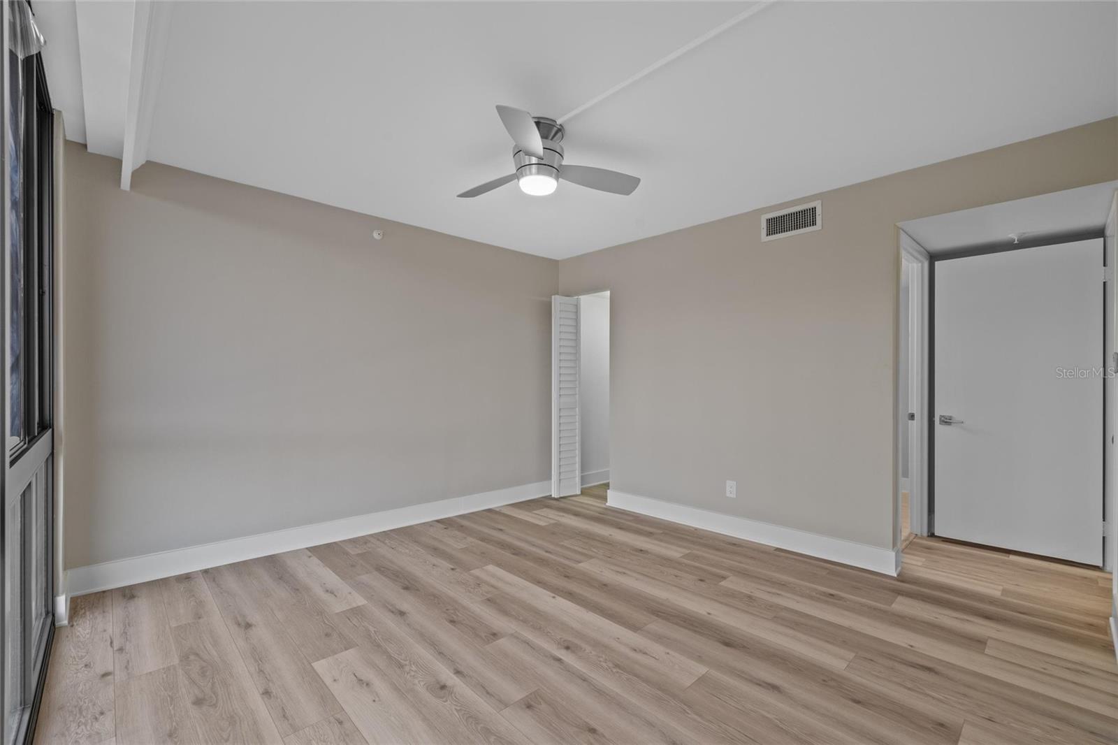 Image 28 of 45 For 3301 Bayshore Boulevard 503